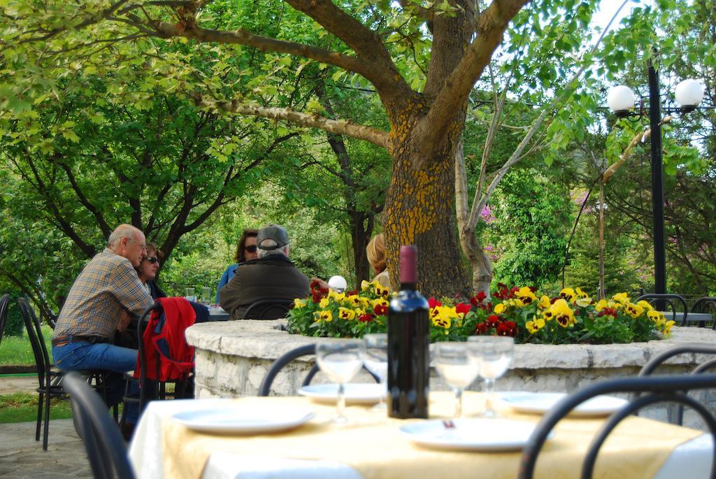Hotel Faraggi Kleidonia Bagian luar foto
